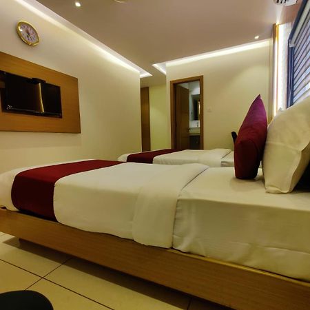 Hotel Hindustan Residency Тхане Экстерьер фото