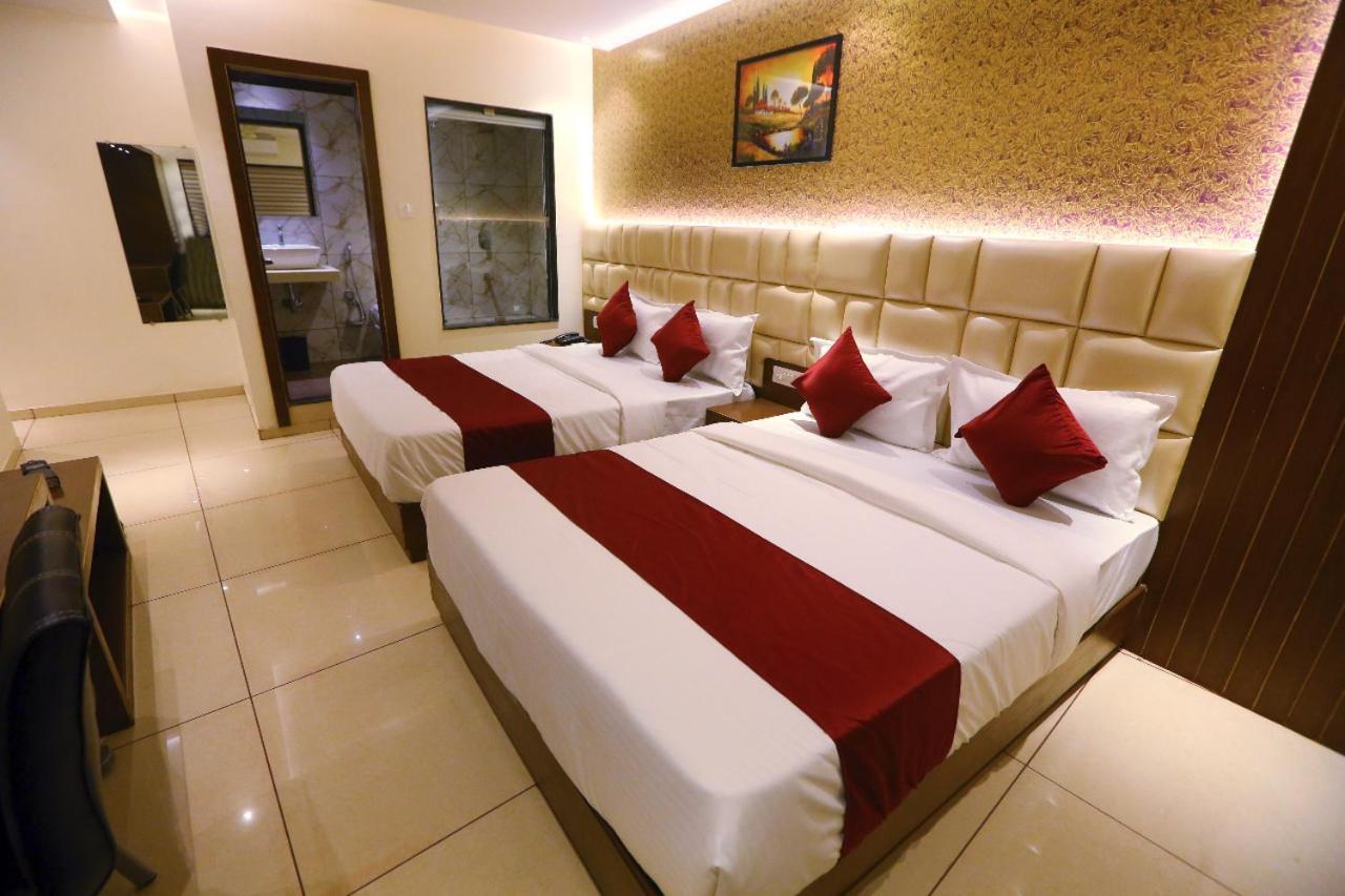 Hotel Hindustan Residency Тхане Экстерьер фото