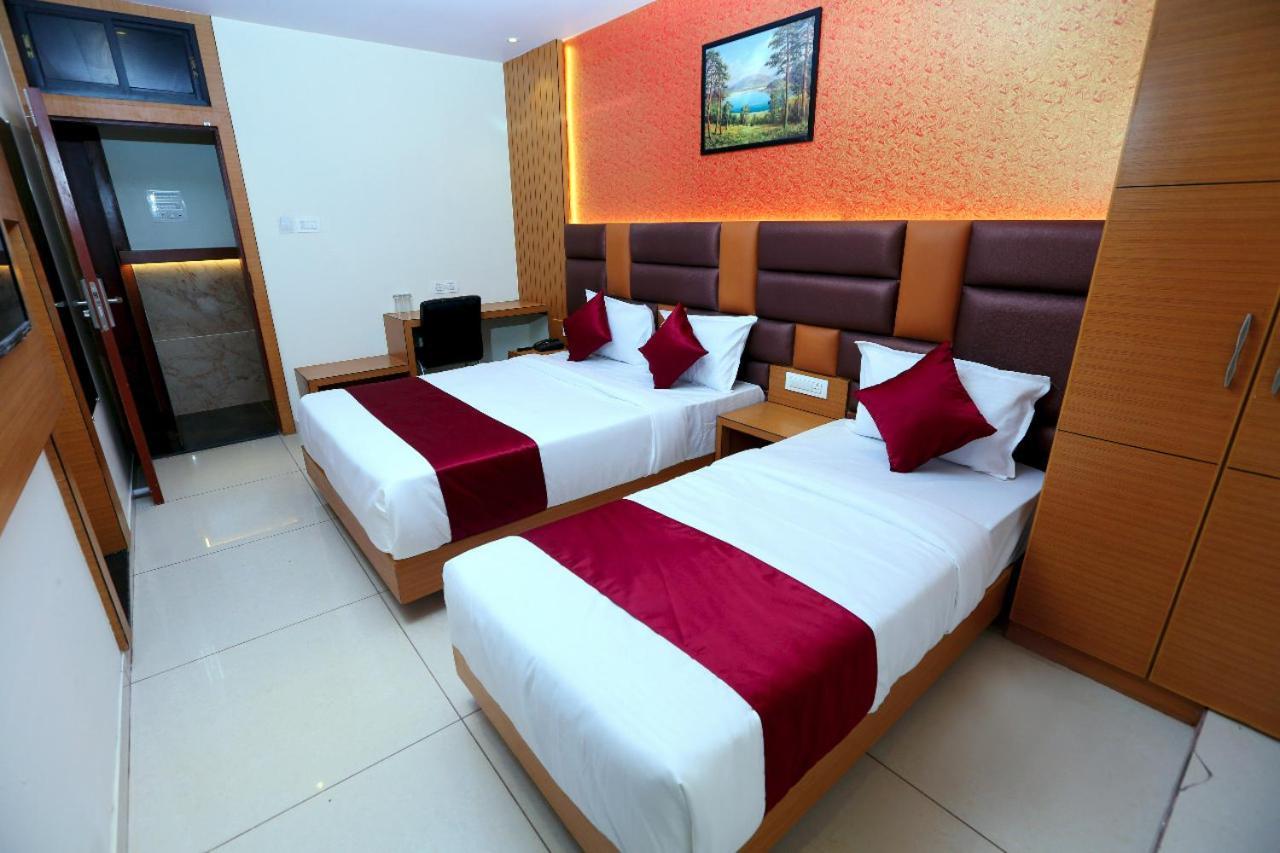 Hotel Hindustan Residency Тхане Экстерьер фото
