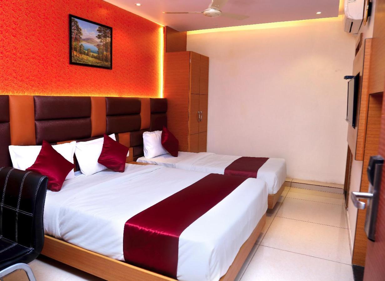 Hotel Hindustan Residency Тхане Экстерьер фото