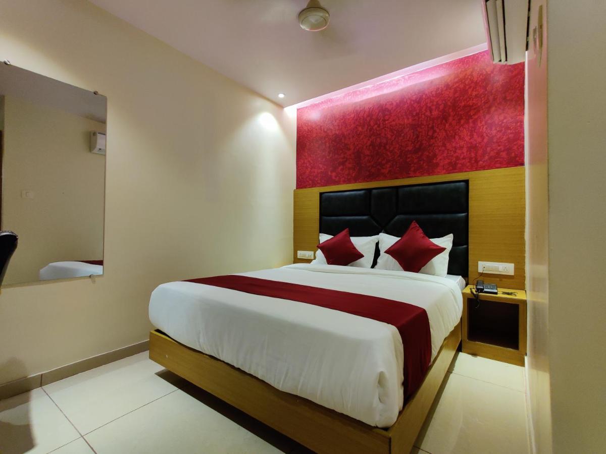Hotel Hindustan Residency Тхане Экстерьер фото